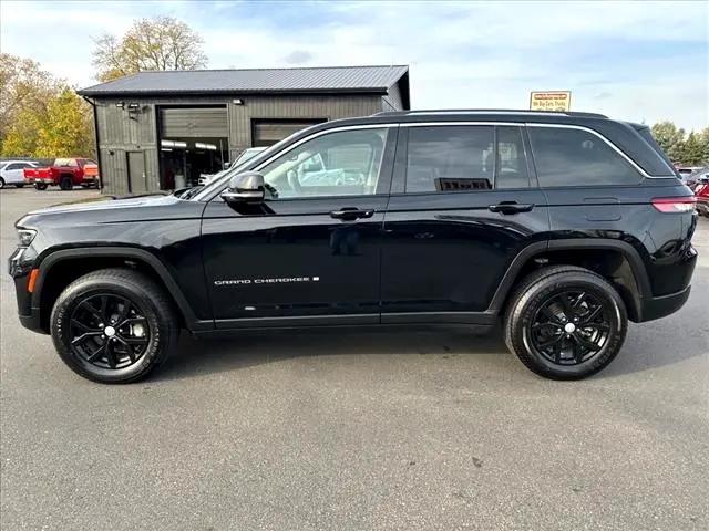 used 2023 Jeep Grand Cherokee car, priced at $29,695