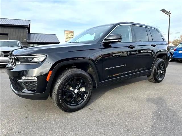 used 2023 Jeep Grand Cherokee car, priced at $29,695