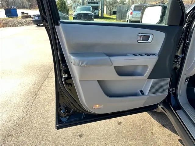 used 2009 Honda Pilot car, priced at $10,900