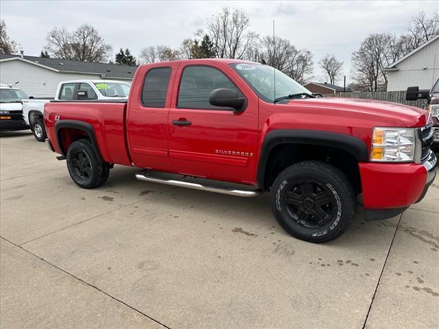 used 2009 Chevrolet Silverado 1500 car, priced at $13,500