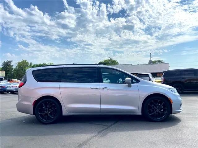 used 2022 Chrysler Pacifica car, priced at $34,900