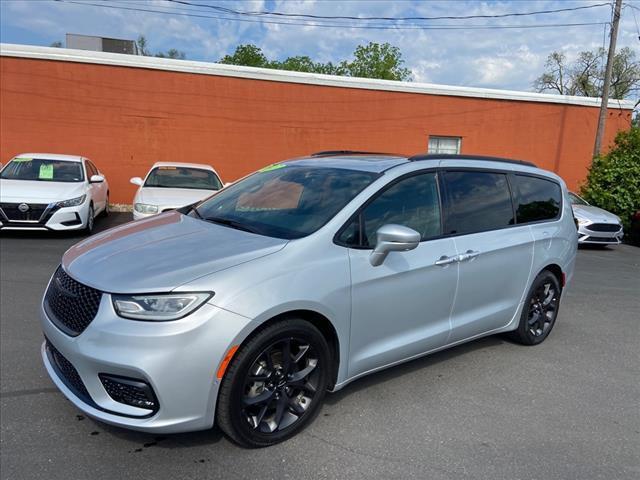 used 2022 Chrysler Pacifica car, priced at $34,900