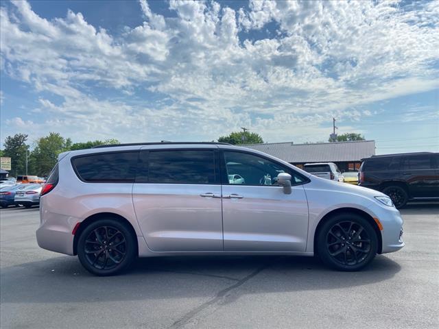 used 2022 Chrysler Pacifica car, priced at $34,900