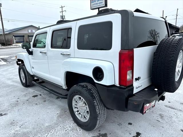 used 2008 Hummer H3 car, priced at $10,900