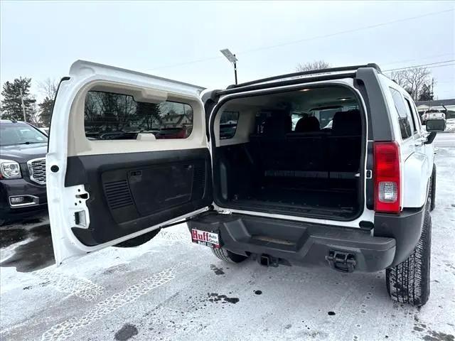 used 2008 Hummer H3 car, priced at $10,900