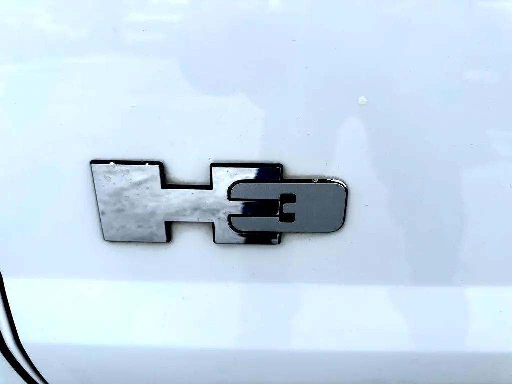 used 2008 Hummer H3 car, priced at $10,900
