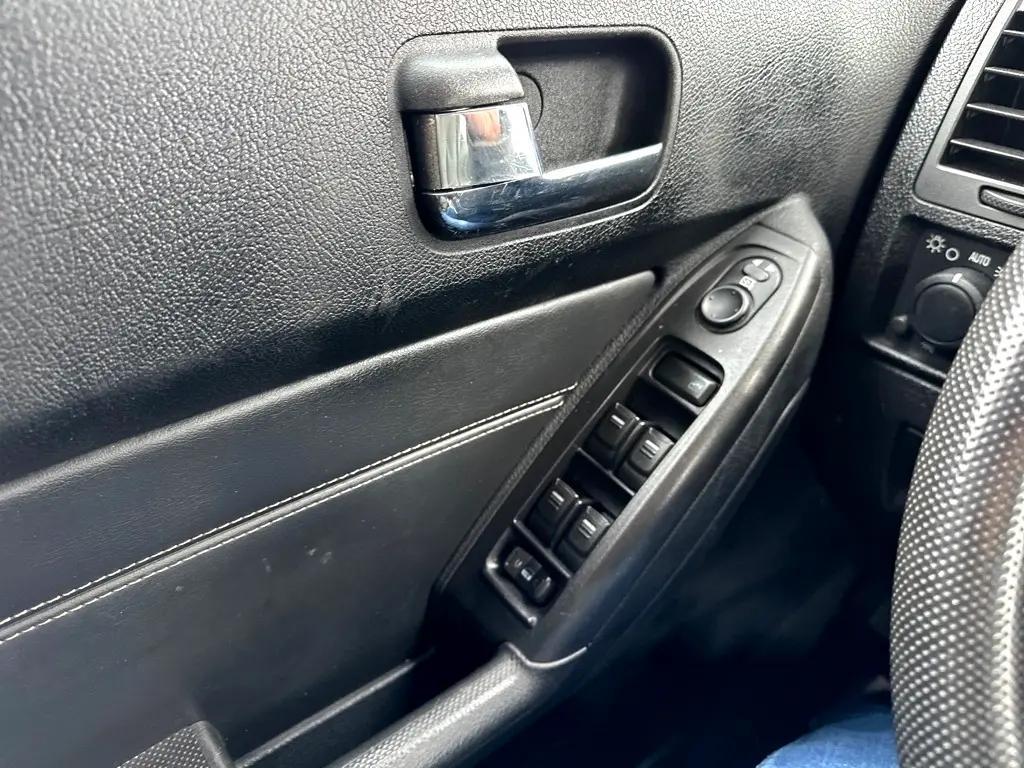 used 2008 Hummer H3 car, priced at $10,900