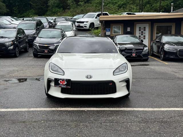 used 2022 Toyota GR86 car, priced at $29,995
