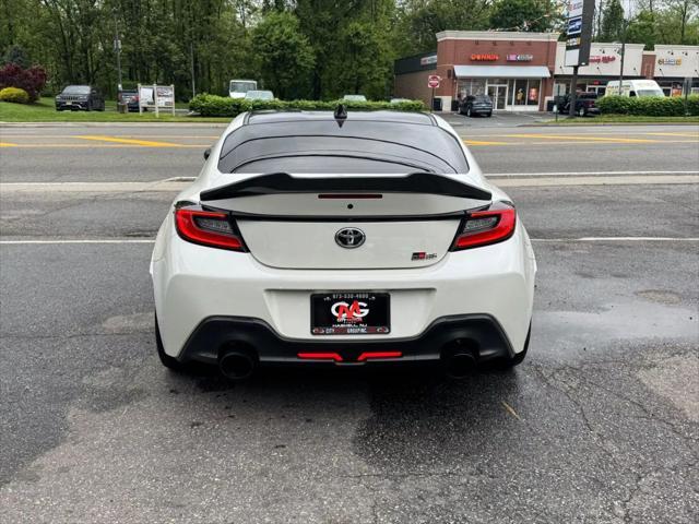 used 2022 Toyota GR86 car, priced at $29,995