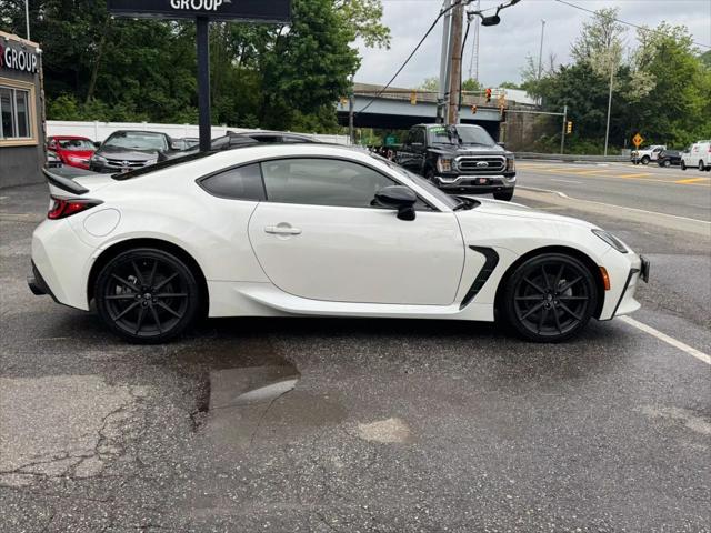 used 2022 Toyota GR86 car, priced at $29,995