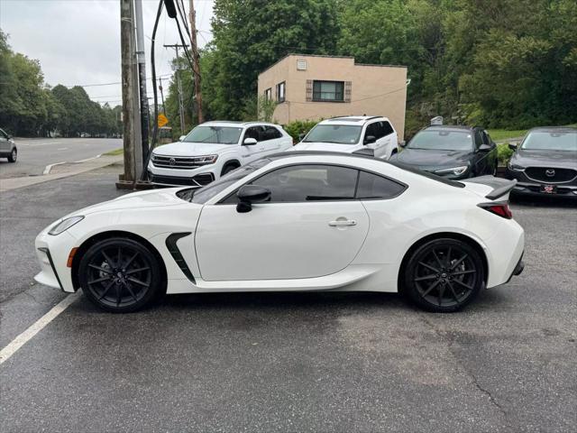 used 2022 Toyota GR86 car, priced at $29,995