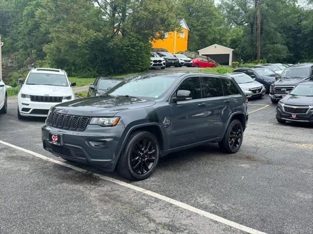 used 2017 Jeep Grand Cherokee car, priced at $15,995