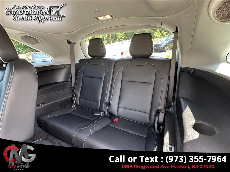 used 2017 Acura MDX car, priced at $19,723