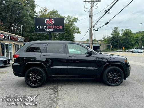 used 2021 Jeep Grand Cherokee car, priced at $22,995