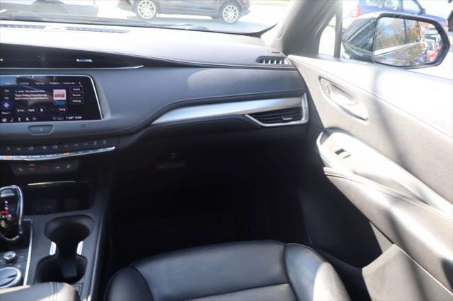 used 2020 Cadillac XT4 car, priced at $20,995
