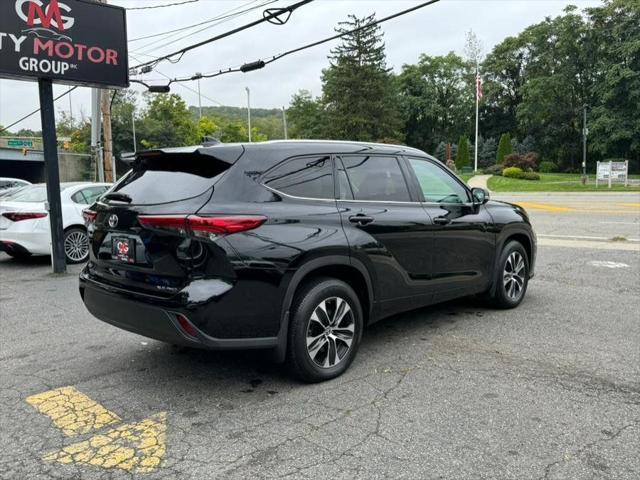 used 2020 Toyota Highlander car, priced at $28,995