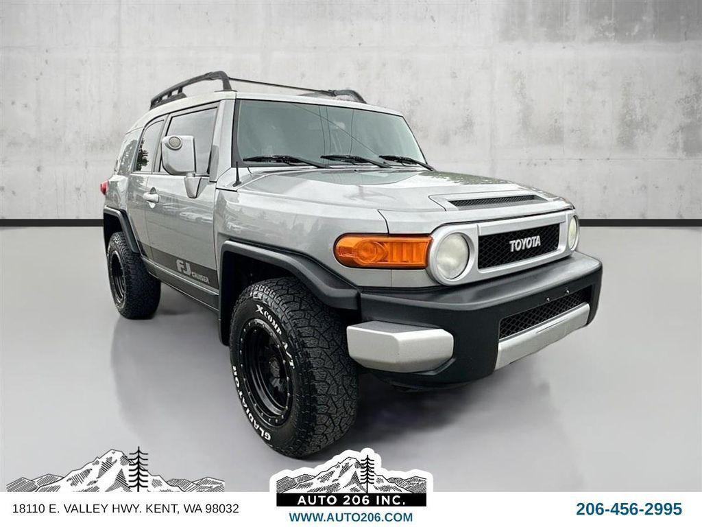 used 2010 Toyota FJ Cruiser car, priced at $16,880