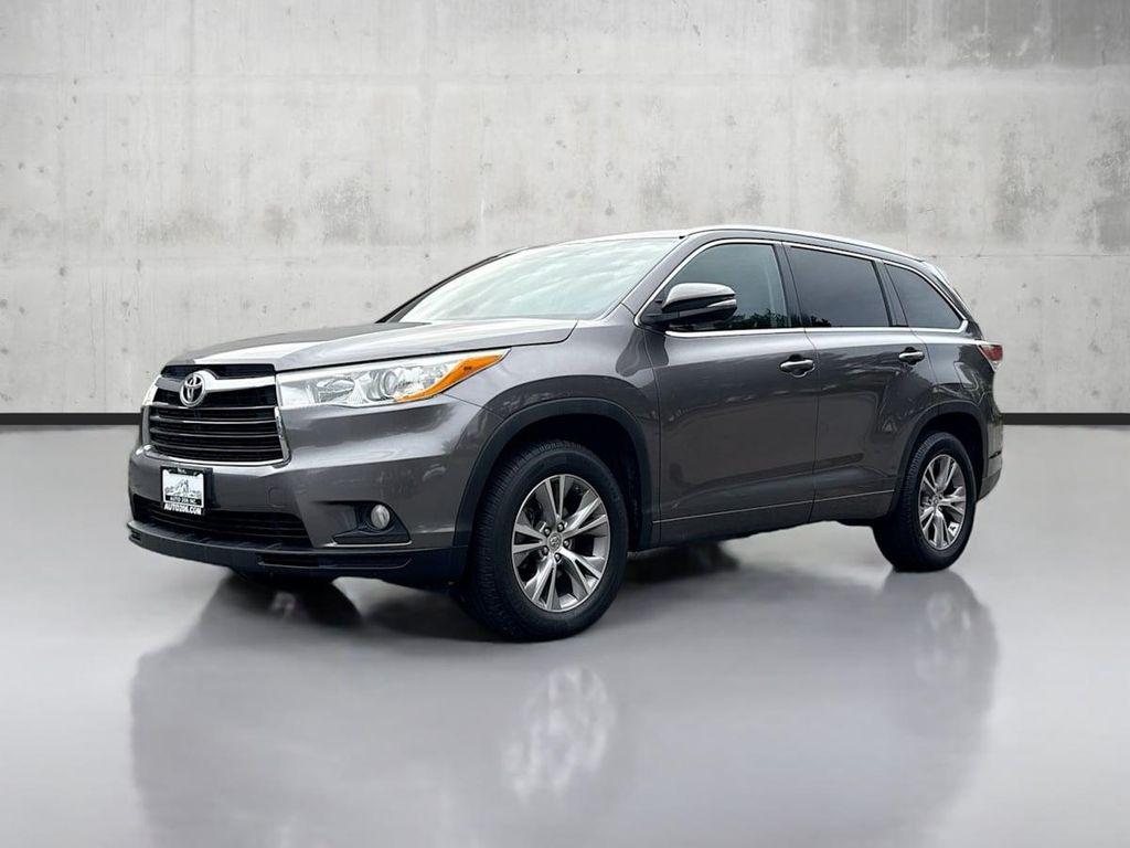 used 2014 Toyota Highlander car, priced at $14,880