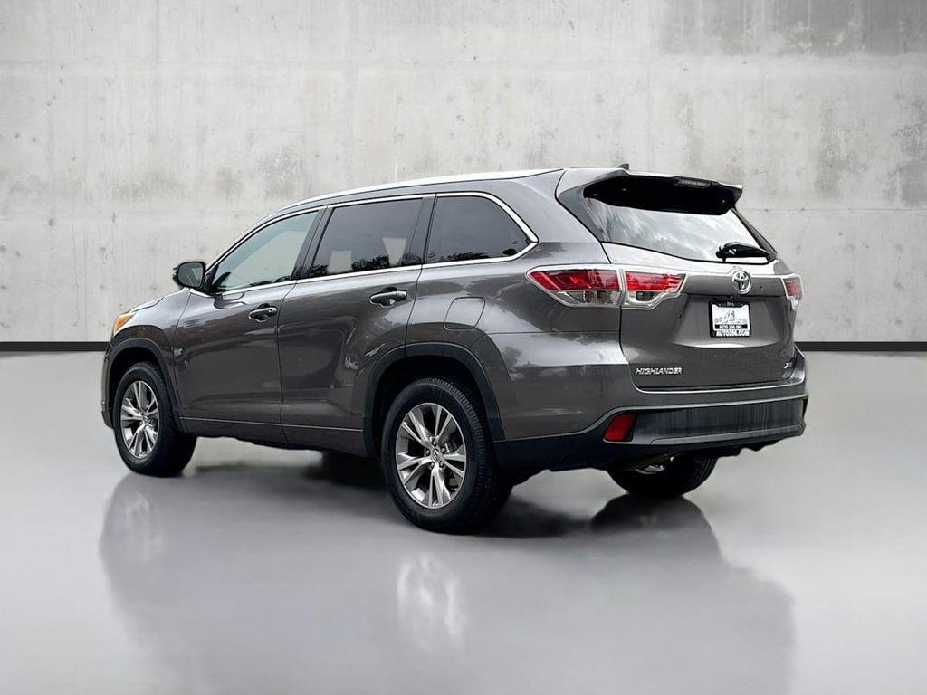 used 2014 Toyota Highlander car, priced at $14,880