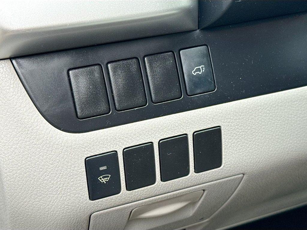 used 2014 Toyota Highlander car, priced at $14,880