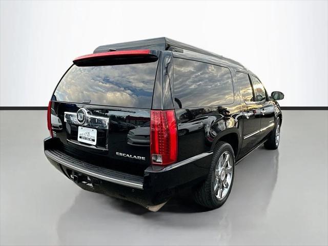 used 2012 Cadillac Escalade ESV car, priced at $21,880