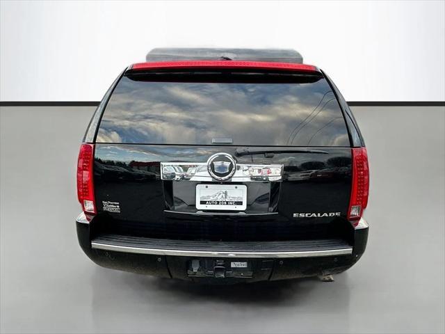 used 2012 Cadillac Escalade ESV car, priced at $21,880