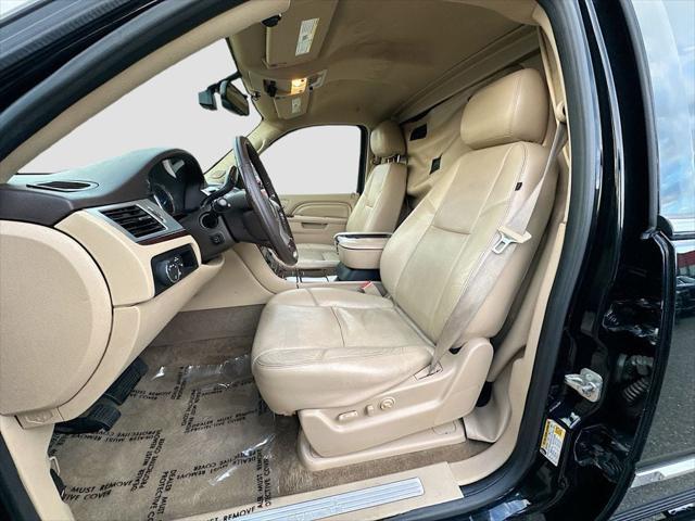 used 2012 Cadillac Escalade ESV car, priced at $21,880