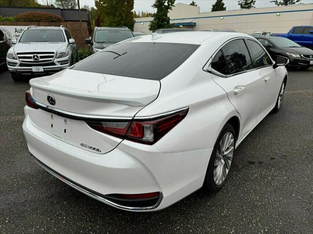 used 2022 Lexus ES 300h car, priced at $39,880