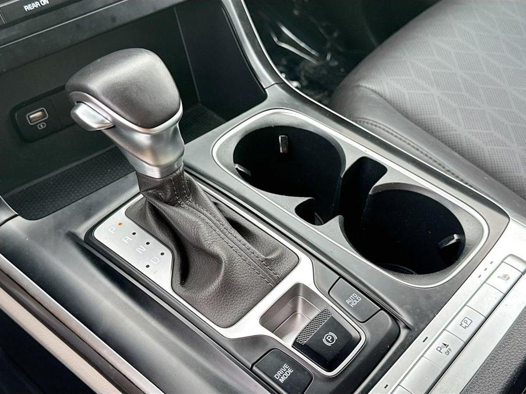 used 2022 Kia Carnival car, priced at $25,880