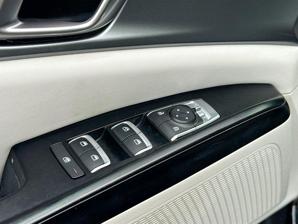 used 2022 Kia Carnival car, priced at $25,880