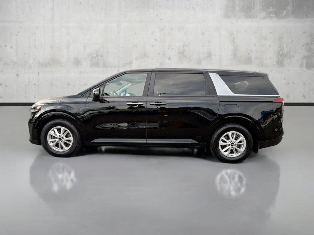 used 2022 Kia Carnival car, priced at $25,880