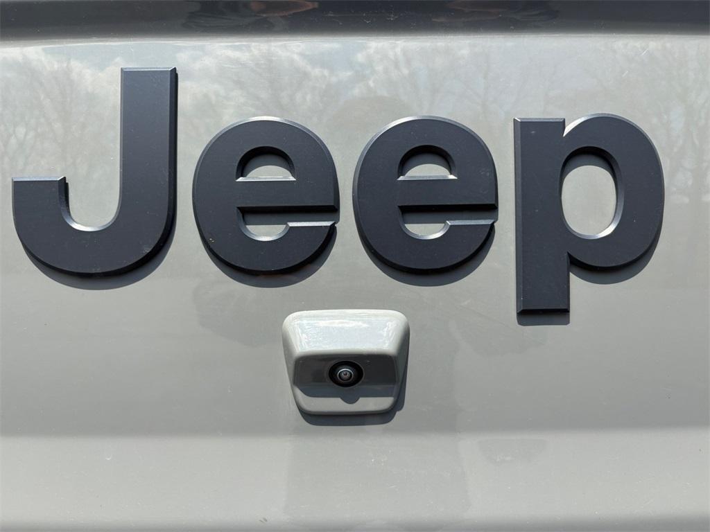 used 2022 Jeep Gladiator car, priced at $32,599