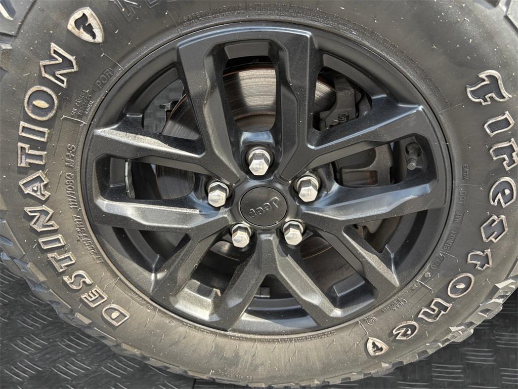used 2022 Jeep Gladiator car, priced at $32,599