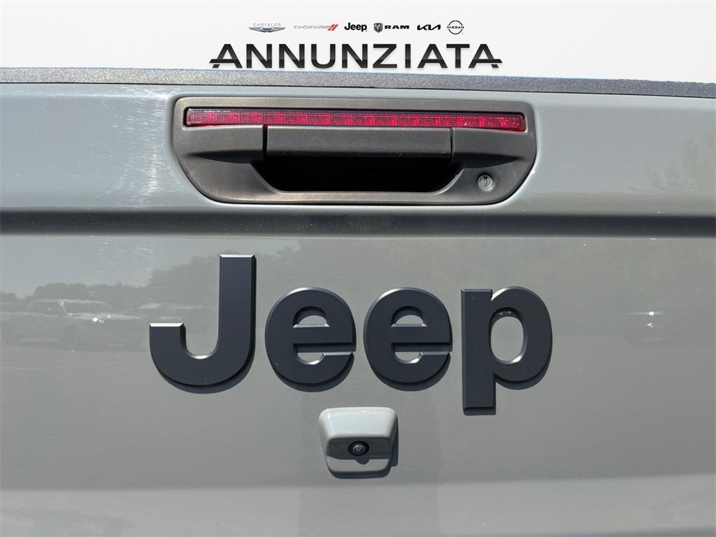 used 2022 Jeep Gladiator car, priced at $32,999