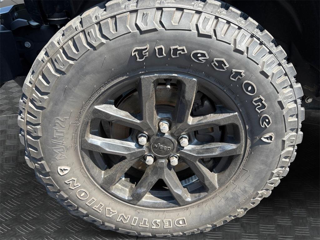 used 2022 Jeep Gladiator car, priced at $32,999