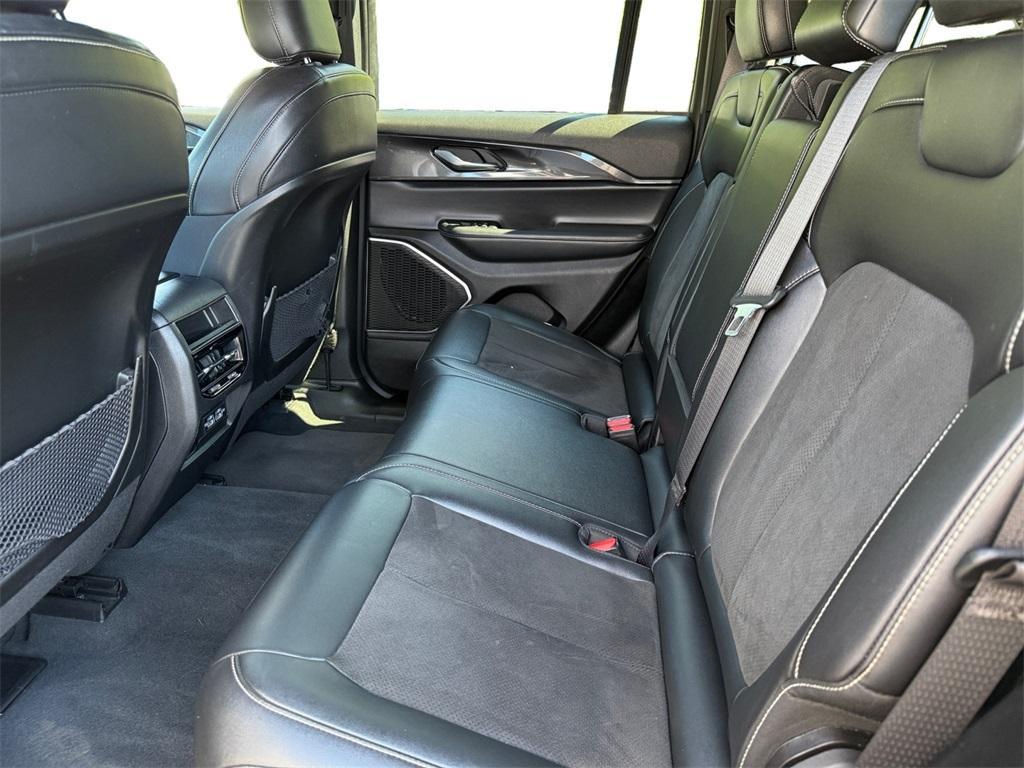 used 2022 Jeep Grand Cherokee car, priced at $28,399