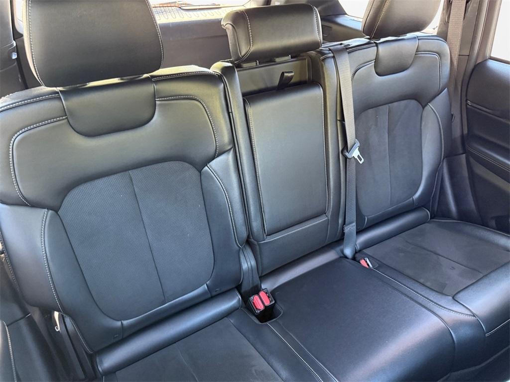 used 2022 Jeep Grand Cherokee car, priced at $28,399
