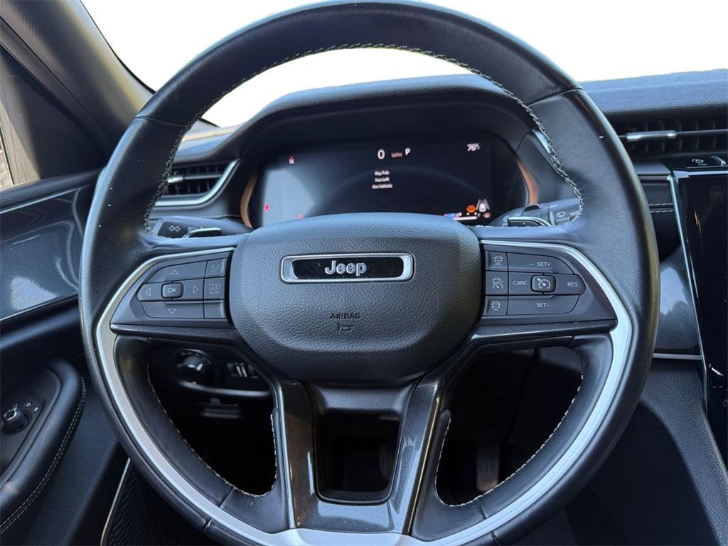 used 2022 Jeep Grand Cherokee car, priced at $28,399