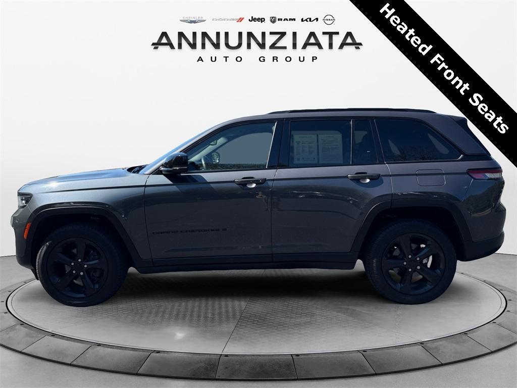 used 2022 Jeep Grand Cherokee car, priced at $28,399