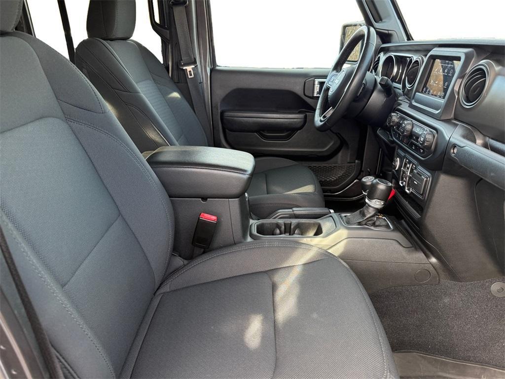 used 2022 Jeep Gladiator car, priced at $31,999