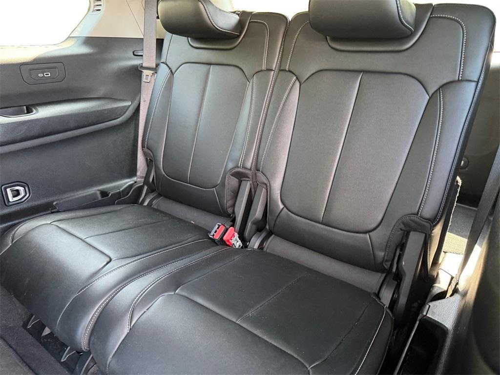 used 2022 Jeep Grand Cherokee L car, priced at $32,999