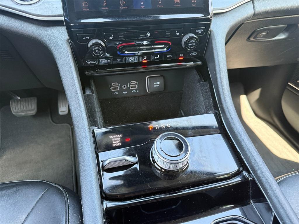 used 2022 Jeep Grand Cherokee L car, priced at $32,999