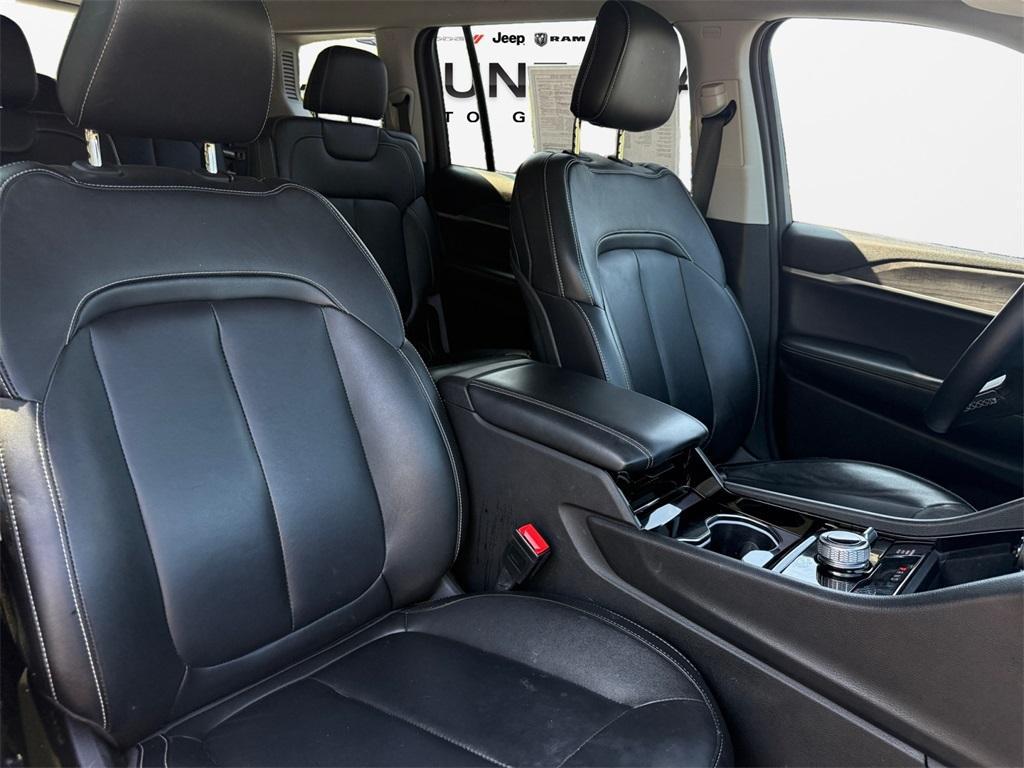 used 2022 Jeep Grand Cherokee L car, priced at $32,999