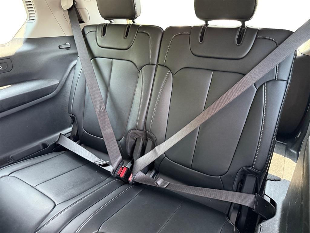 used 2021 Jeep Grand Cherokee L car, priced at $28,099