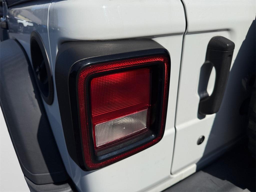 used 2021 Jeep Wrangler Unlimited car, priced at $29,299