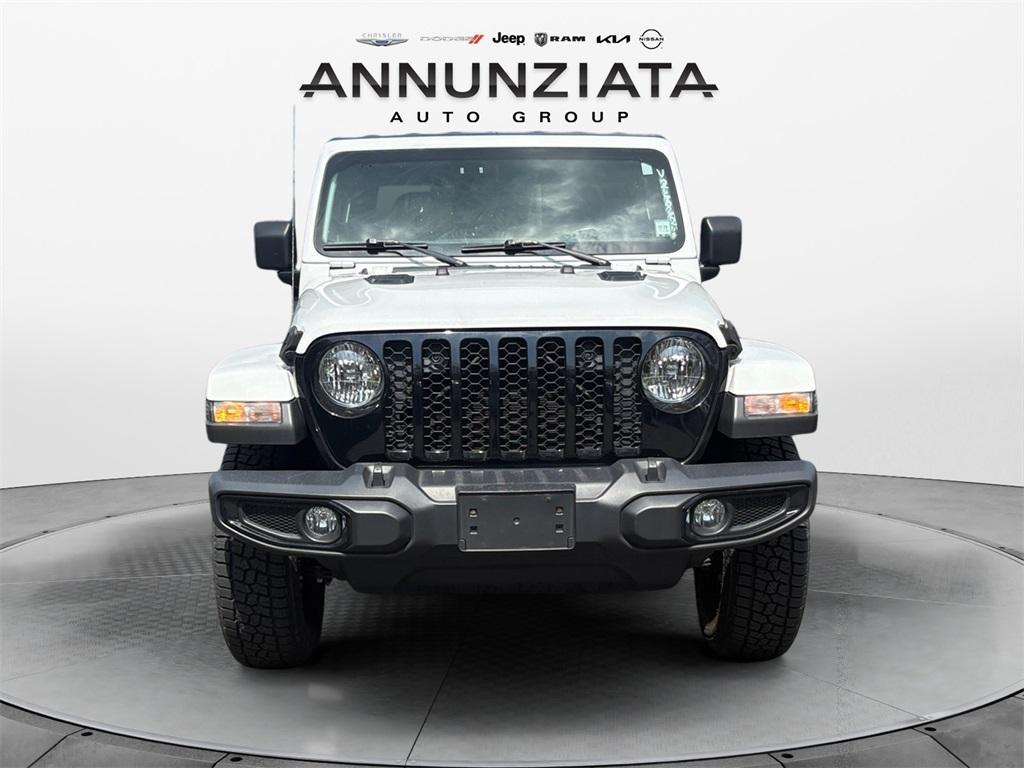 used 2022 Jeep Gladiator car, priced at $33,399