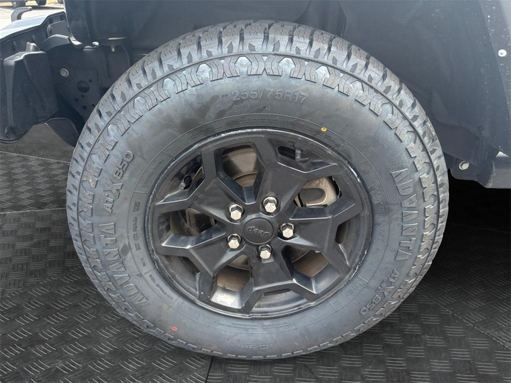 used 2022 Jeep Gladiator car, priced at $33,399