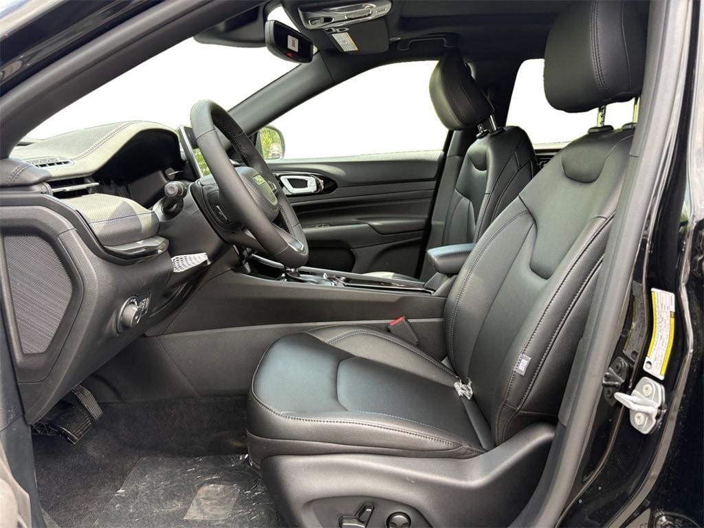 new 2025 Jeep Compass car, priced at $36,238