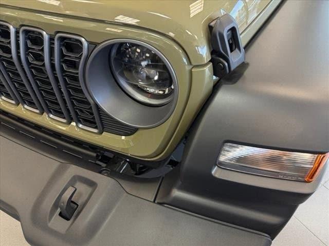 new 2025 Jeep Wrangler car, priced at $50,294