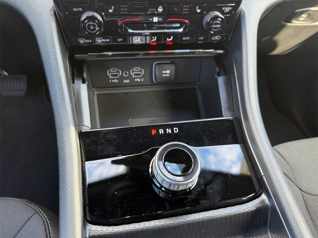 new 2025 Jeep Grand Cherokee car, priced at $40,420